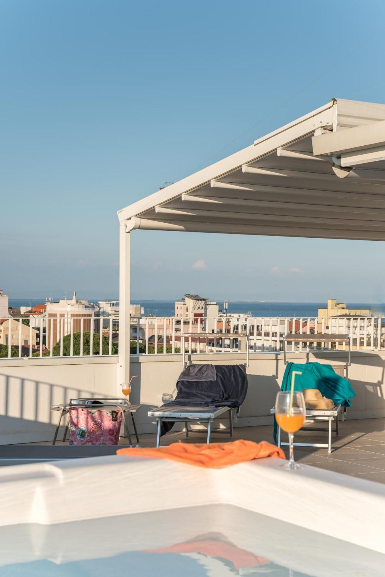 Appartamenti Torre Bianca Lignano Sabbiadoro Buitenkant foto